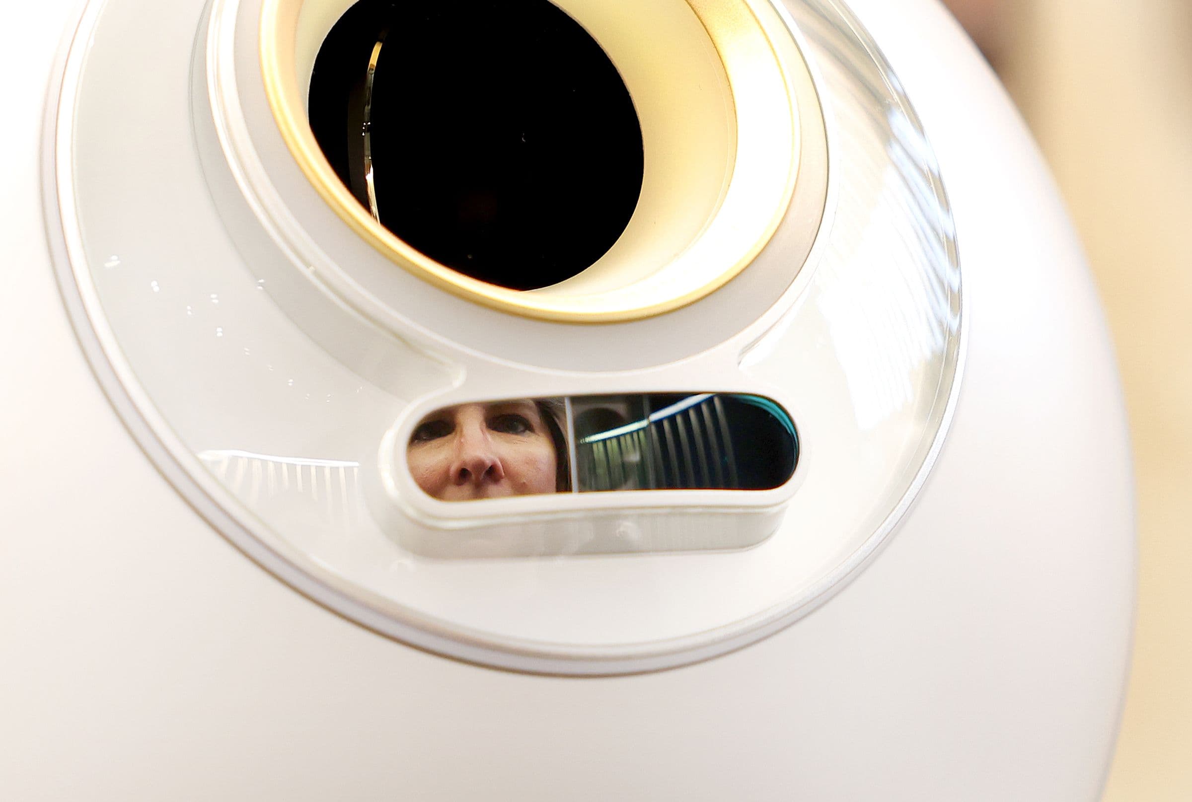 هل تجرؤ على استخدام Orb من سام ألتمان لإثبات هويتك أمام الآخرين؟